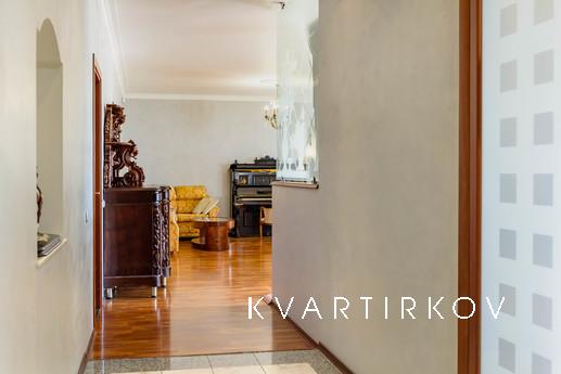 VIP apartment on Mayakovsky, Санкт-Петербург - квартира подобово