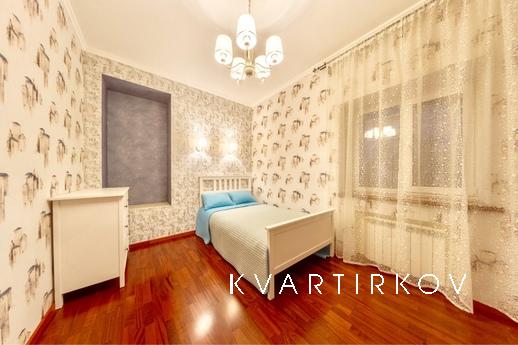 4 bedroom apartment Vladimirsky Prospekt, Saint Petersburg - apartment by the day