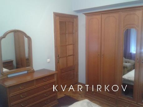 3 bedroom apartment in the center of Kie, Kyiv - apartment by the day
