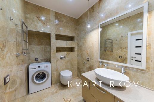 3-room LCD Cape Cooper, Vladivostok - apartment by the day