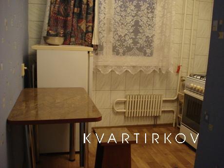 from the hostess near the subway, Kharkiv - apartment by the day