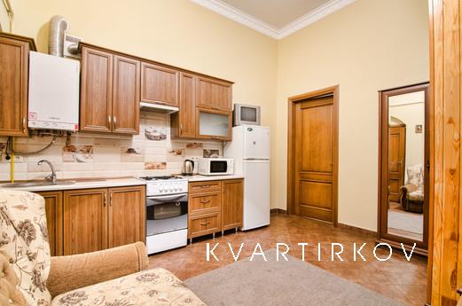 2-bedroom apartment in the center, Lviv - apartment by the day