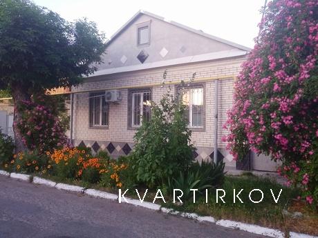 Rent a holiday home in the center of Ber, Berdiansk - apartment by the day