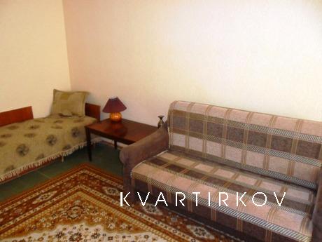 1 room. square. city. Labor, Kharkiv - apartment by the day
