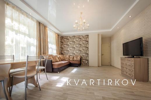 Bright cozy apartment on Povarskoy, 9, Санкт-Петербург - квартира подобово