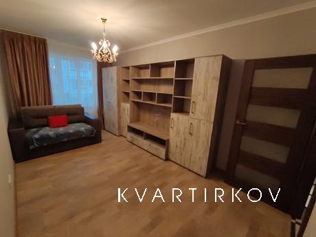 Novobudova in the center. Comfort, Ivano-Frankivsk - apartment by the day