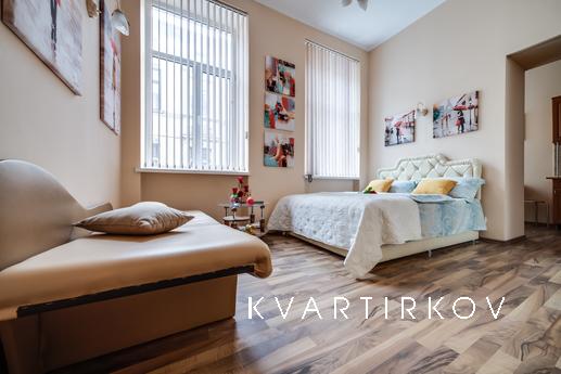 Great apartment near opera house, Lviv - apartment by the day