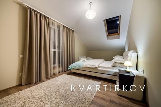 Belgian Two Bedroom Apartment, Lviv - apartment by the day