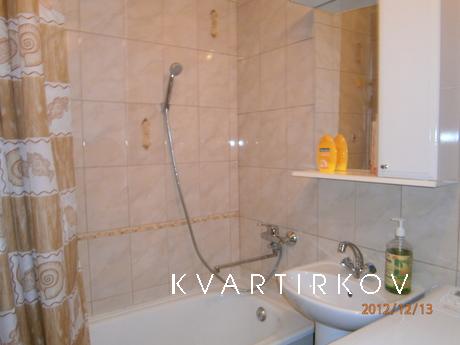 2-bedroom apartment in the center, Volgograd - apartment by the day