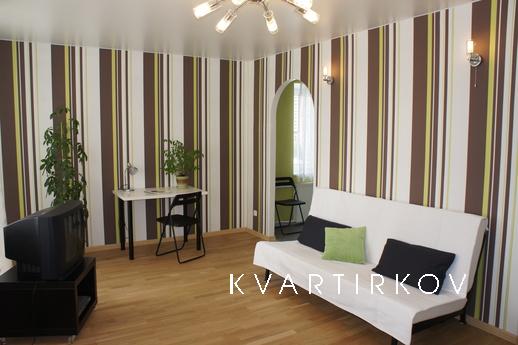 - Просторная, светлая  квартира с удобной планировкой и хоро