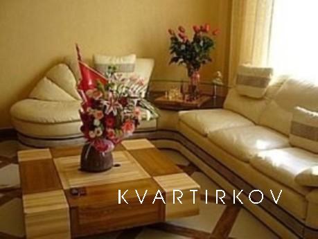 I hand over apartment in the center of Nikolaev, (street Sov