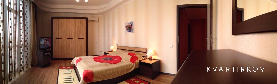 Comfortable luxury apartment near sea, Sevastopol - apartment by the day