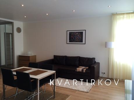 Студия расположена в жилом комплексе Арт, рядом со  Снеж.ком