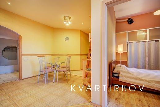 2 bedroom apartment in center, Санкт-Петербург - квартира подобово