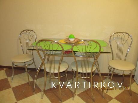 2 r apartment in a center  near a subway, Saint Petersburg - apartment by the day