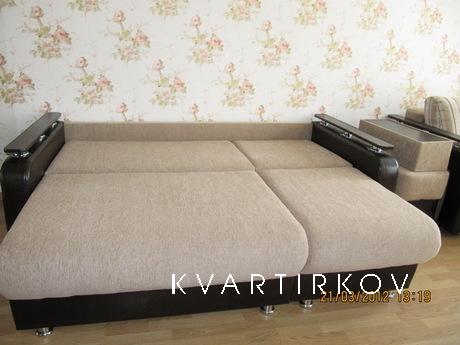 2 r apartment in a center  near a subway, Saint Petersburg - apartment by the day