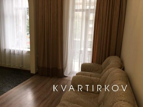 Renting an apartment in the center of th, Kyiv - apartment by the day
