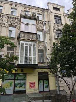 Renting an apartment in the center of th, Kyiv - apartment by the day