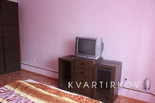 Солнечная квартира в мкр 'Никольский', Сургут - квартира посуточно