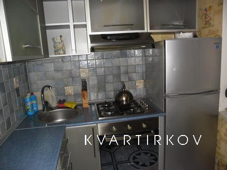 1st apartment on the street hourly, Kremenchuk - apartment by the day