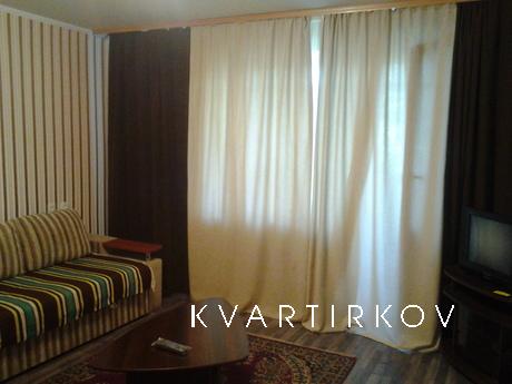 1-я в центре по ул цюрупы, Кременчуг - квартира посуточно