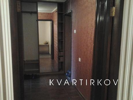 1-я в центре по ул цюрупы, Кременчуг - квартира посуточно