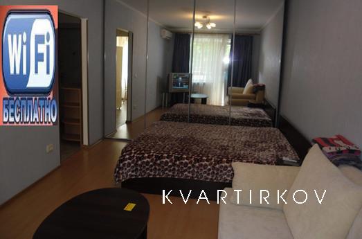 Rent one hourly 1st nice apartment in the center of Kremench
