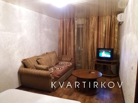 Посуточно почасово 1я квартира в Кременчуге по ул.Первомайск