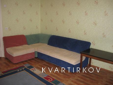 in the new house, modern design, in the Labor-posutochno.Chi