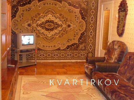 Вся мебель и бытовая техника.Вся  инфраструктура,рядом с цен