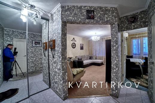 сдаю 1 ком Областная больница на зжм., Ростов-на-Дону - квартира посуточно