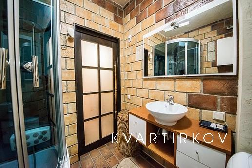 Элитные 1 комнатные апартаменты 2.500, Краснодар - квартира посуточно