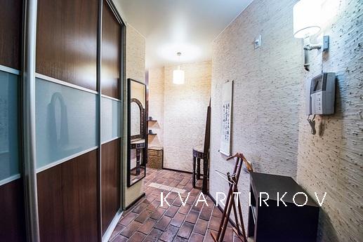 Элитные апартаменты в стиле Фэн-шуй, дорогая мебель, двуспал