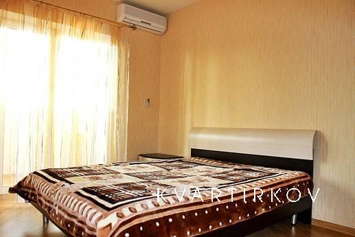 Элитная двухкомнатная квартира студия, Краснодар - квартира посуточно