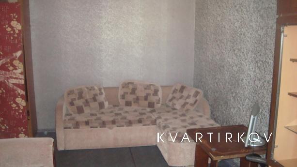 СВОБОДНА.Сдается на сутки,на часы.Квартира полностью мебелир