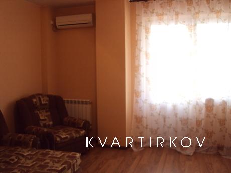Сдаю 1к квартиру посуточно, в районе ЗЖМ (Западный), Аллея р
