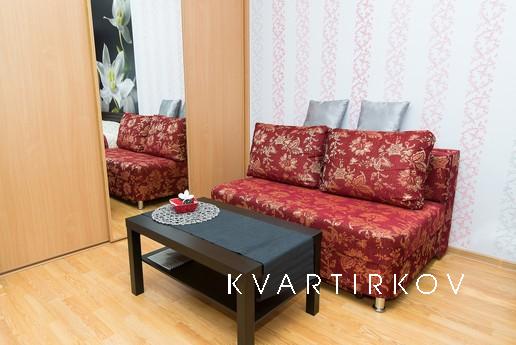 Красавица 'Искра' посуточно, Екатеринбург - квартира посуточно