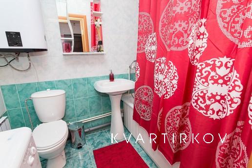 Красавица 'Искра' посуточно, Екатеринбург - квартира посуточно