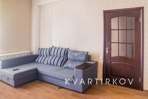 Daily 1-bedroom apartment in Simferopol, Simferopol - apartment by the day