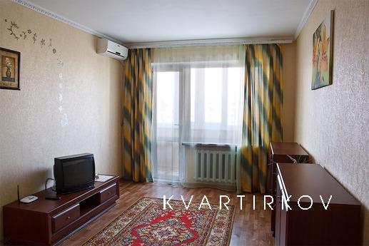 For short term rent 1-room apartment on Lermontov Street. Gu