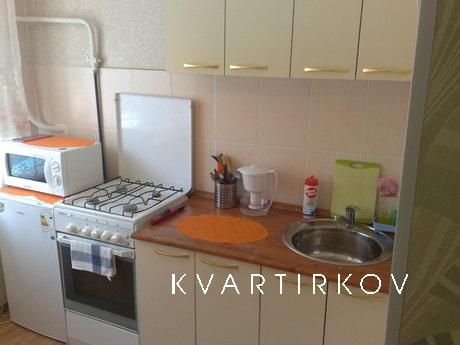 2 bedroom apartment renovated, Yekaterinburg - apartment by the day