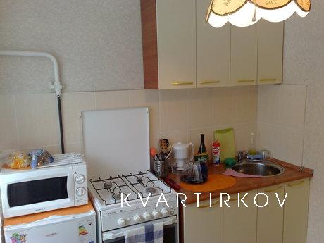 2 bedroom apartment renovated, Yekaterinburg - apartment by the day