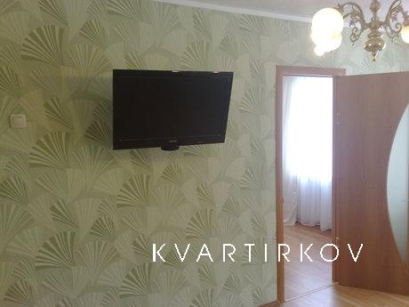 2 bedroom apartment renovated, Yekaterinburg - apartment by the day