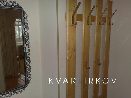 КВАРТИРА В САМОМ ПРЕСТИЖНОМ МЕСТЕ ЦЕНТРА, Екатеринбург - квартира посуточно