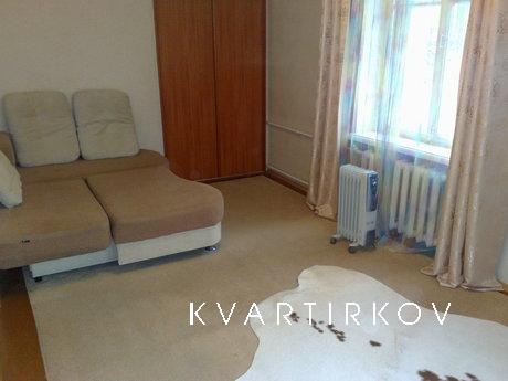 КВАРТИРА В САМОМ ПРЕСТИЖНОМ МЕСТЕ ЦЕНТРА, Екатеринбург - квартира посуточно