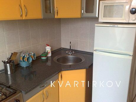 КВАРТИРА В САМОМ ПРЕСТИЖНОМ МЕСТЕ ЦЕНТРА, Екатеринбург - квартира посуточно