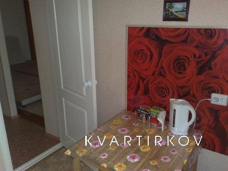 КВАРТИРА В САМОМ ПРЕСТИЖНОМ МЕСТЕ ЦЕНТРА, Екатеринбург - квартира посуточно