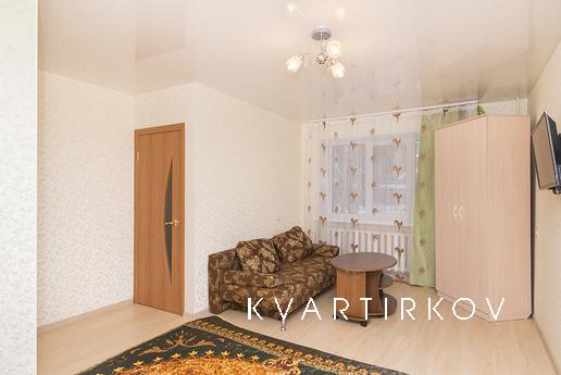Affordable APARTMENT IN THE HEART OF THE, Yekaterinburg - apartment by the day