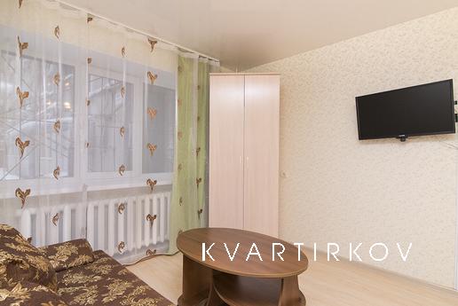 Affordable APARTMENT IN THE HEART OF THE, Yekaterinburg - apartment by the day