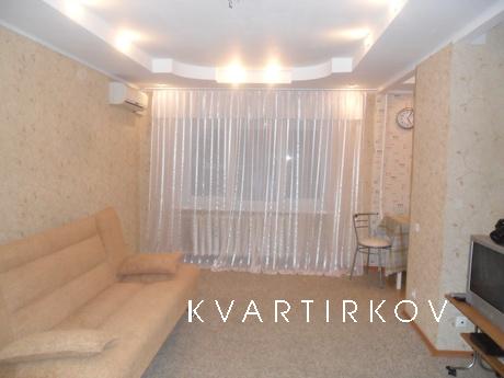 На сутки 5 мин.от вокзала рядом метро., Волгоград - квартира посуточно